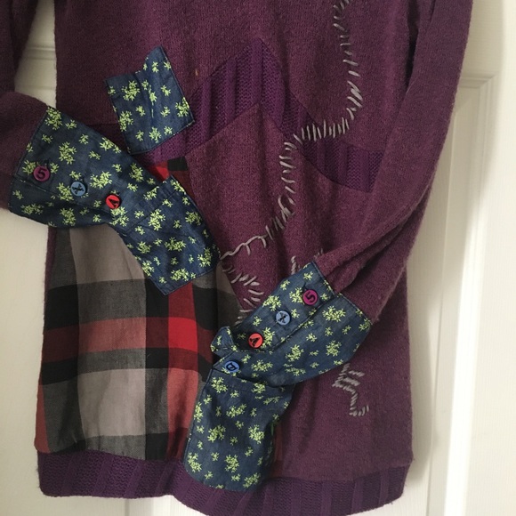 Flora Paris sweater - Picture 2 of 5